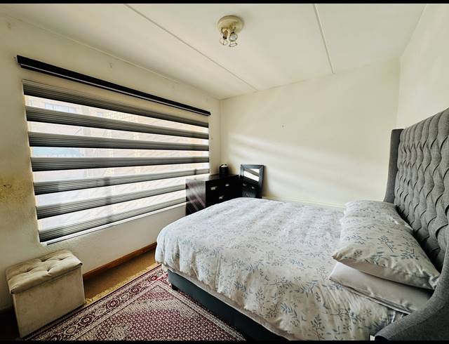 2 BEDROOM TOWNHOUSE FOR SALE IN MEREDALE